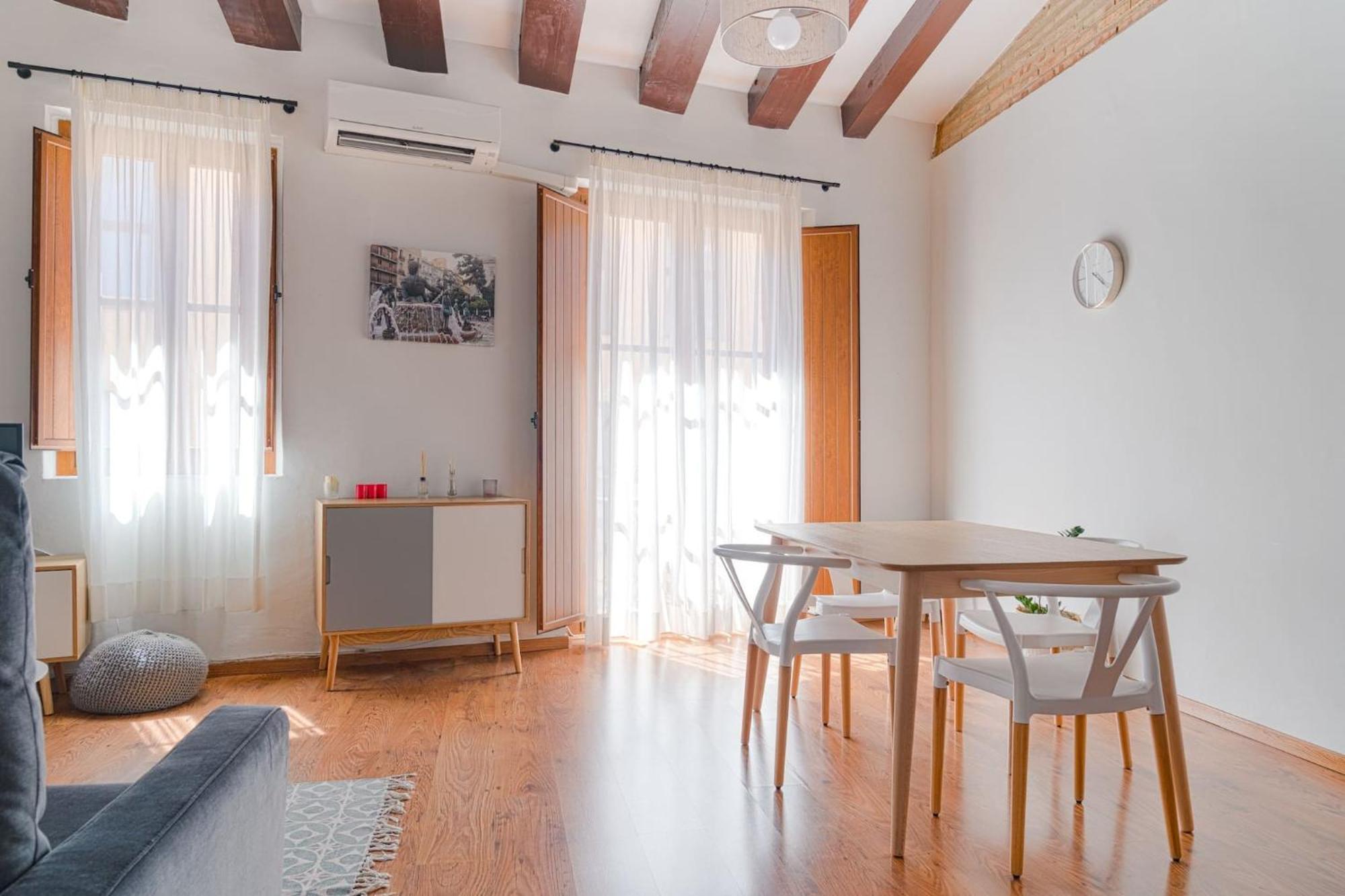 Baja Flat Lägenhet Valencia Exteriör bild